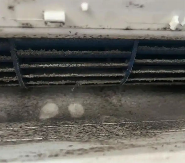 铁岭空调吹的风有股烧焦味是怎么回事